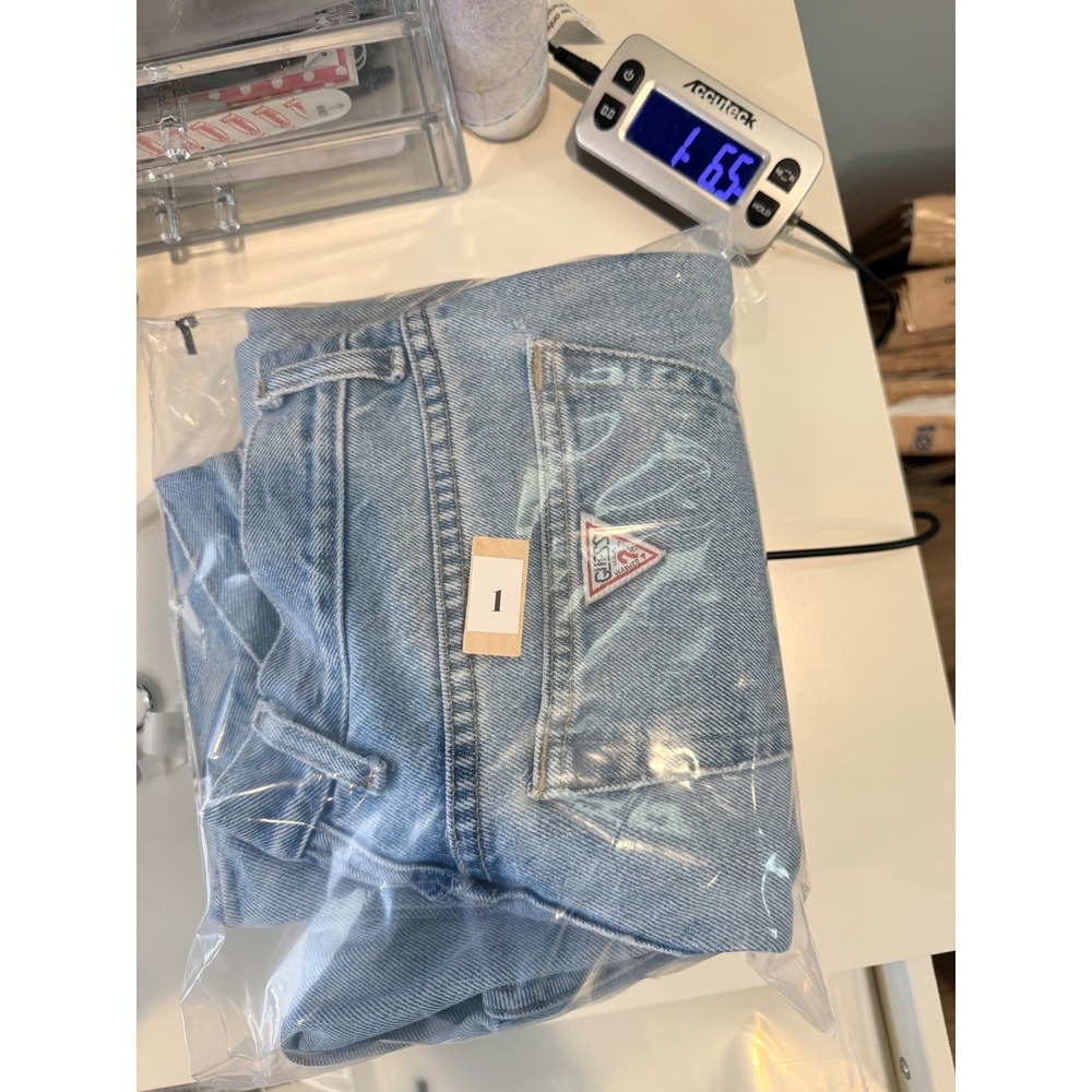 Guess Jeans Tapered Leg Women 30 Light Wash Blue Vintage High Rise FLAWS BB010 - Picture 13 of 13